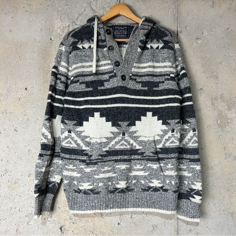 American eagle Aztec ranch grey white hoodie medium